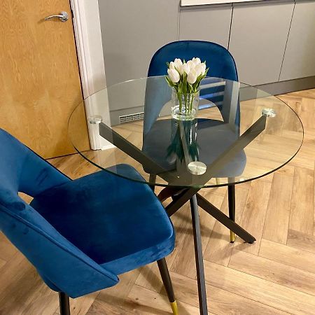 Superb City Centre Apartment Within The City Walls York Bagian luar foto