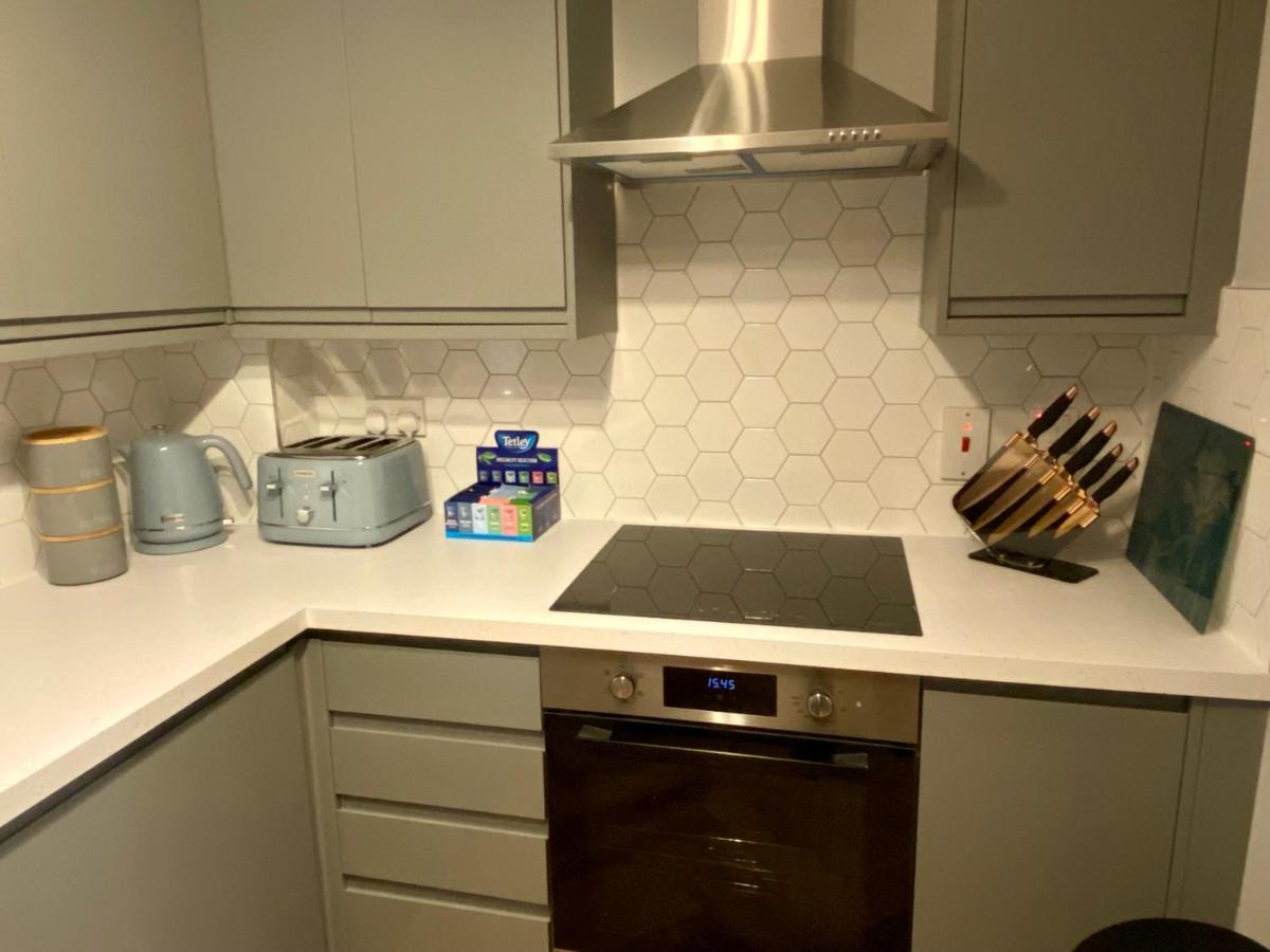 Superb City Centre Apartment Within The City Walls York Bagian luar foto