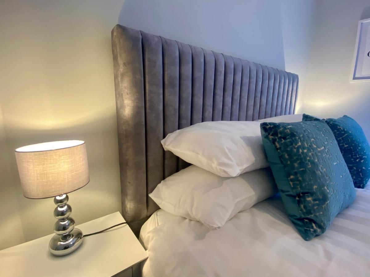 Superb City Centre Apartment Within The City Walls York Bagian luar foto