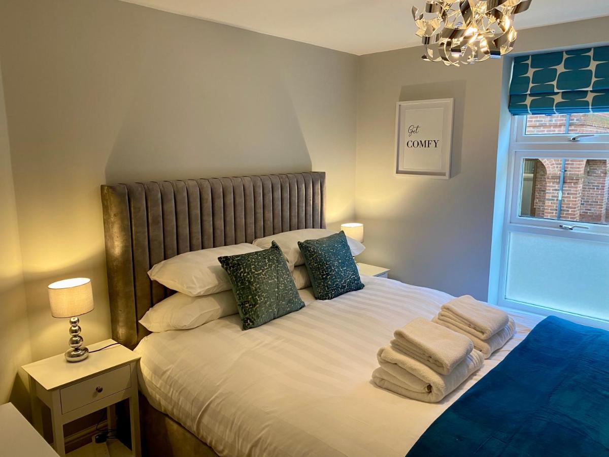 Superb City Centre Apartment Within The City Walls York Bagian luar foto