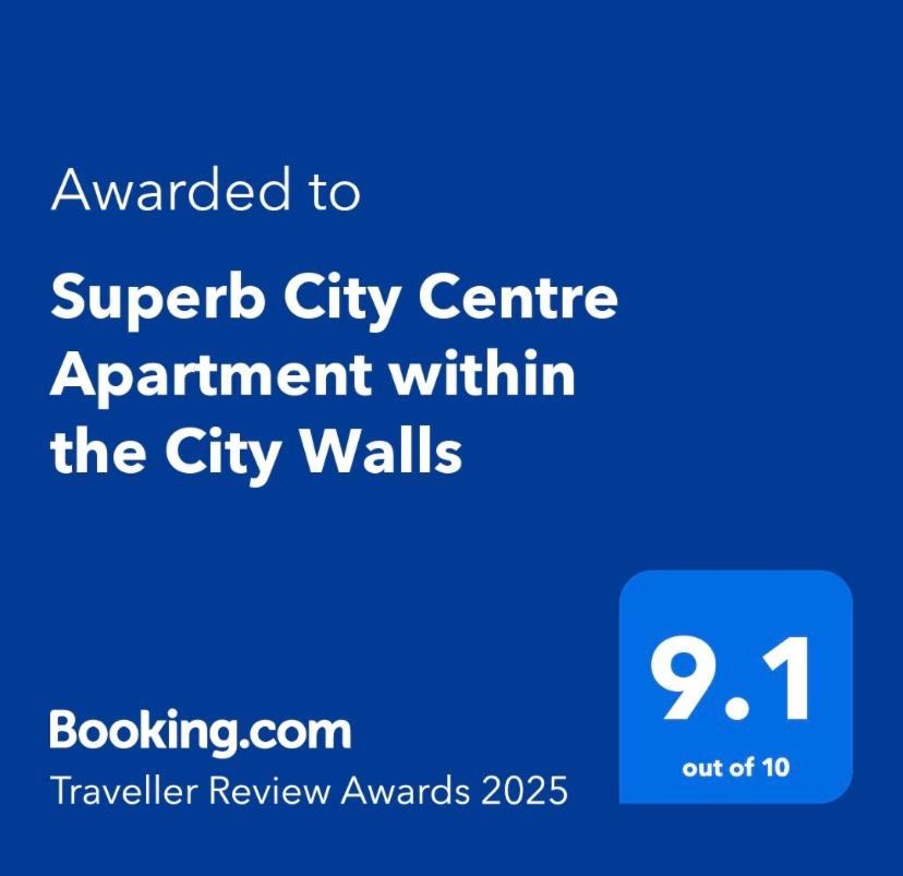 Superb City Centre Apartment Within The City Walls York Bagian luar foto